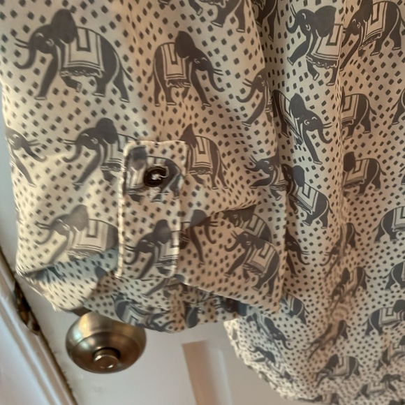 41 Hawthorn elephant print 3/4 sleeve sheer blouse - Picture 6 of 6